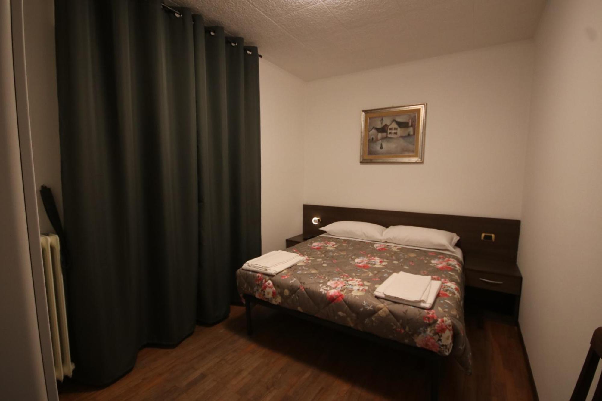 B&B Casa Wanda Since 1999 Riva del Garda Chambre photo