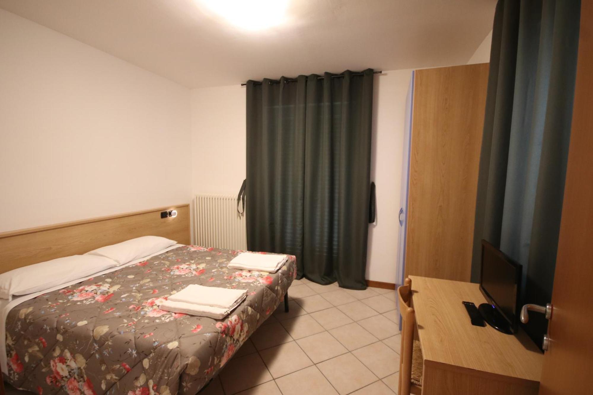 B&B Casa Wanda Since 1999 Riva del Garda Chambre photo